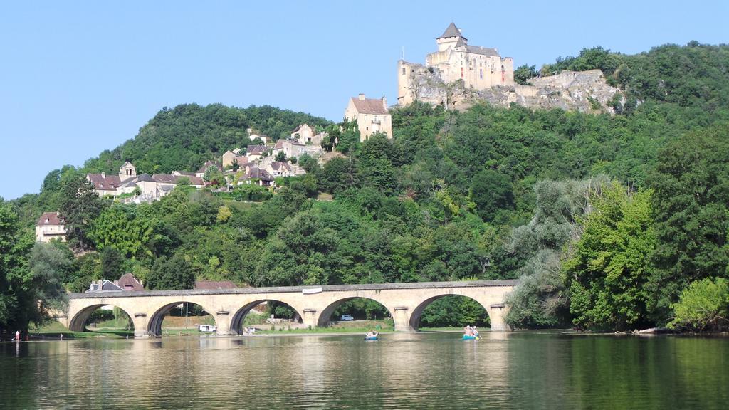 Le Grand Cedre Lolme Exterior foto